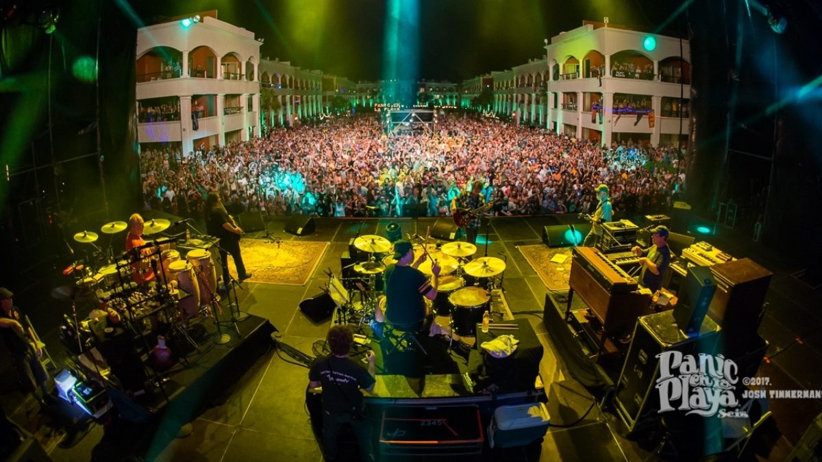 Widespread Panic Rocks The Hard Rock At Panic En La Playa Seis - Day 3 Photos, Video & Setlist