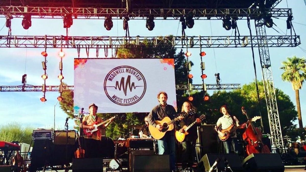 Railroad Earth Welcomes Warren Haynes At McDowell Mountain Music Festival