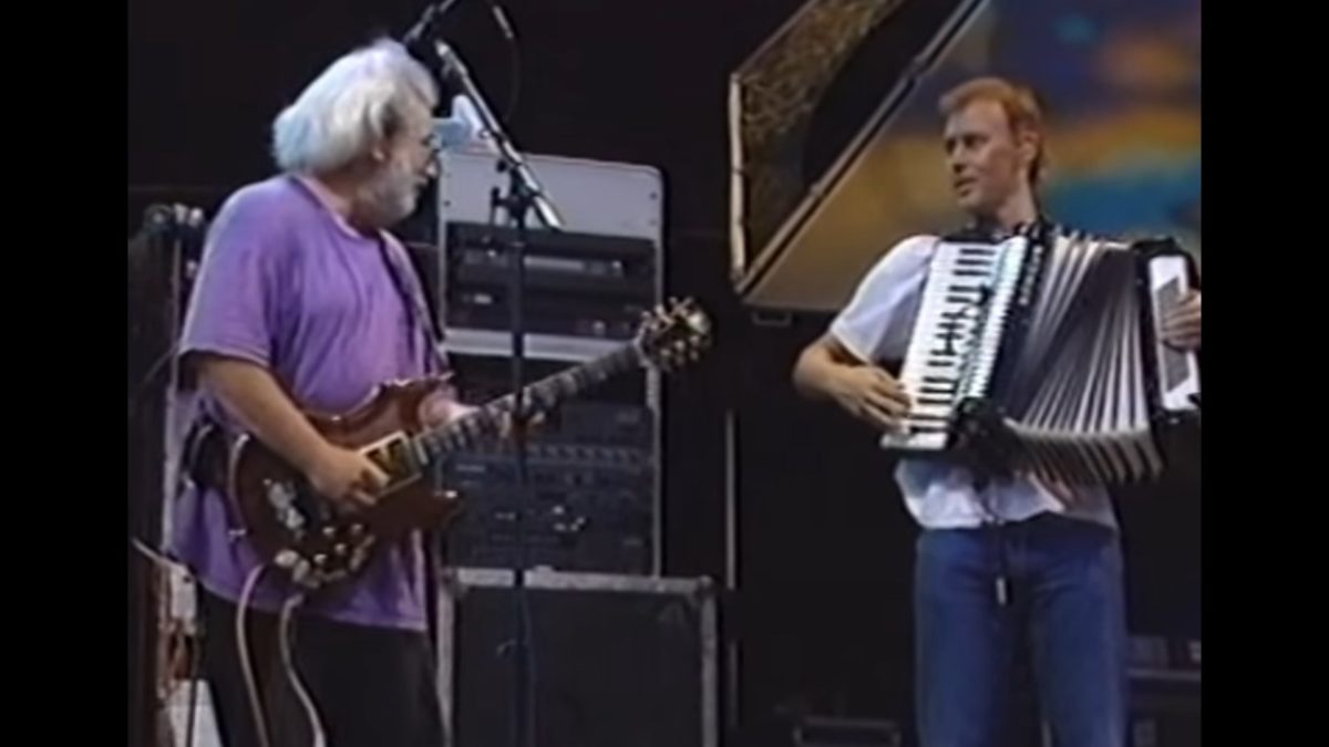 Bruce Hornsby & Guests To Perform 'Bruce Sings Jerry' Set At Funhouse Fest