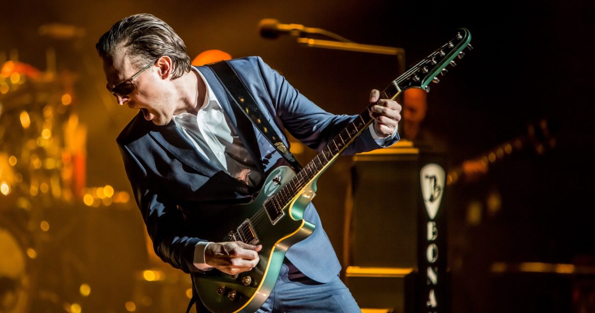 Joe Bonamassa Press 2016 Crop