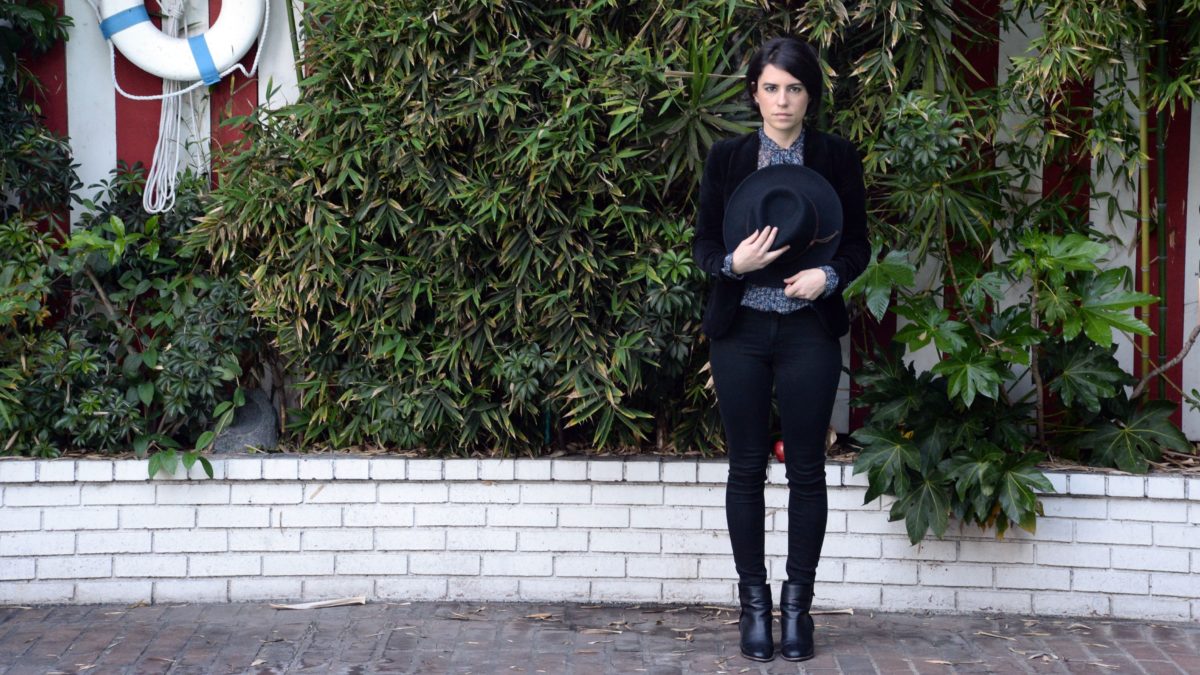 Exclusive Premiere: Leslie Mendelson Shares ‘Blue Bayou’ Cover Featuring Bob Weir