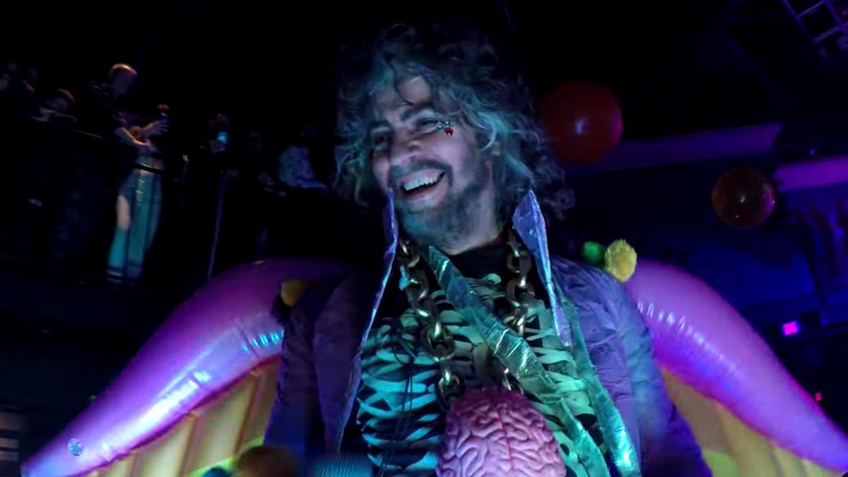 The Flaming Lips Share ‘There Should Be Unicorns’ Live Video