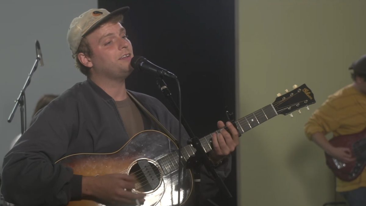 Mac DeMarco Performs For Pitchfork Live & Sings Karaoke Billy Joel