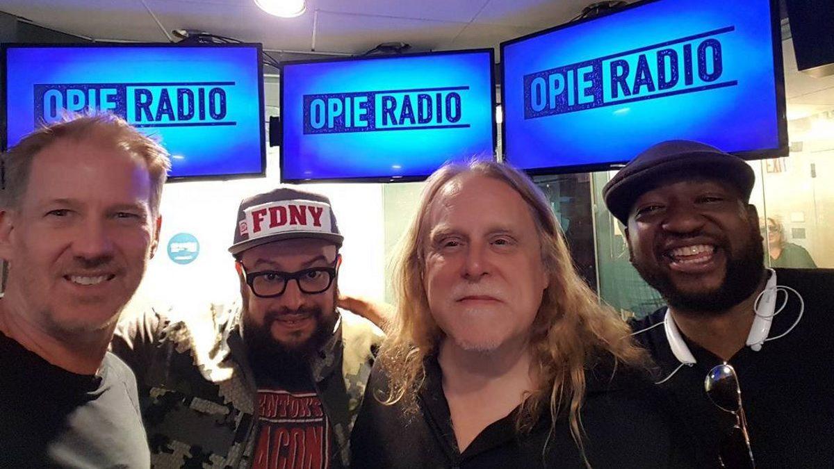 Warren Haynes Performs Two New Gov't Mule Songs For 'Opie Radio'