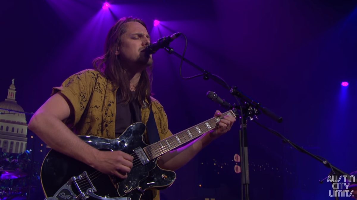 Pro-Shot Video: The Head & The Heart Honor Chris Cornell On 'Austin City Limits'