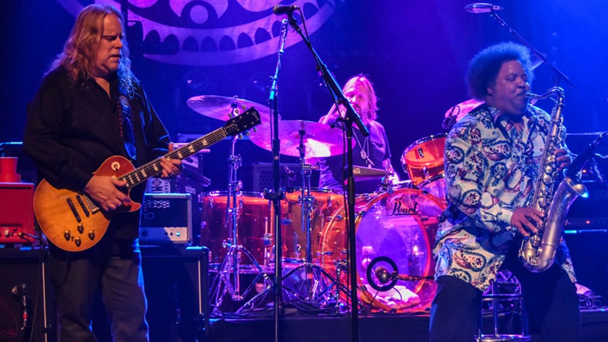 Gov't Mule Welcomes Saxophonist Ron Holloway In D.C.
