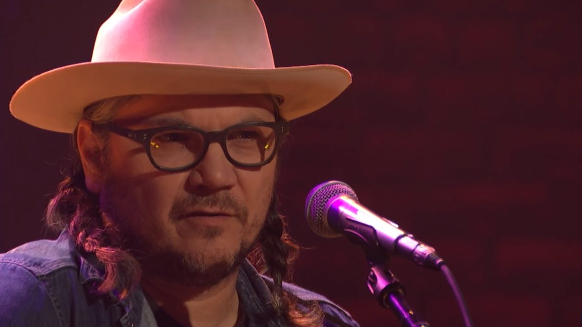 Jeff Tweedy Performs ‘I’m Always In Love’ On ‘Late Night’