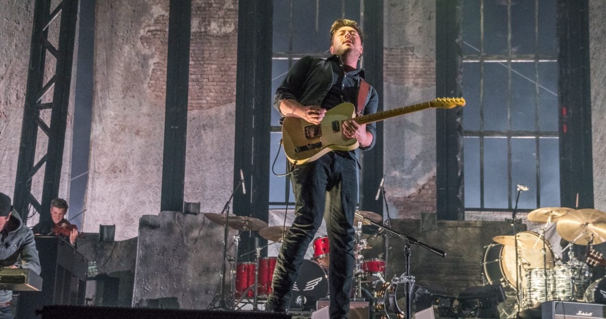 Mumford & Sons Lasky Crop
