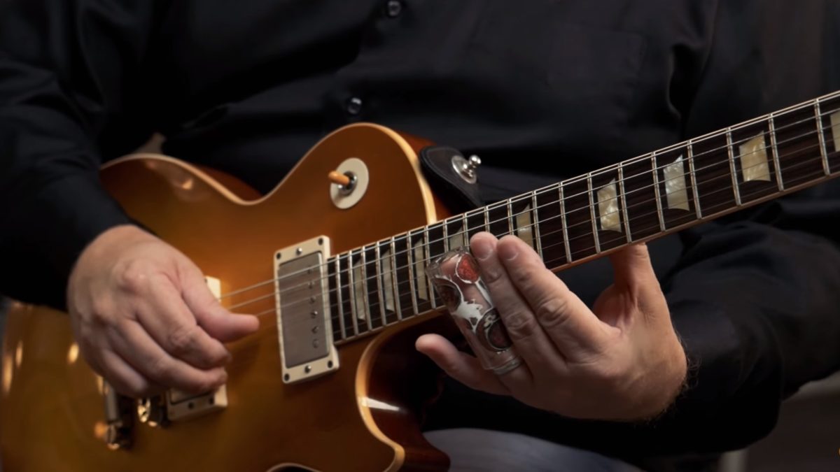 Warren Haynes Demonstrates His Slide Guitar Technique