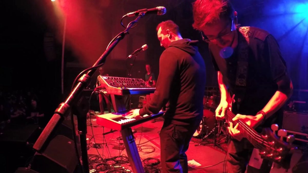 Pro-Shot Video: Aqueous Covers 'Kid Charlemagne' With Joel Cummins & Vinnie Amico
