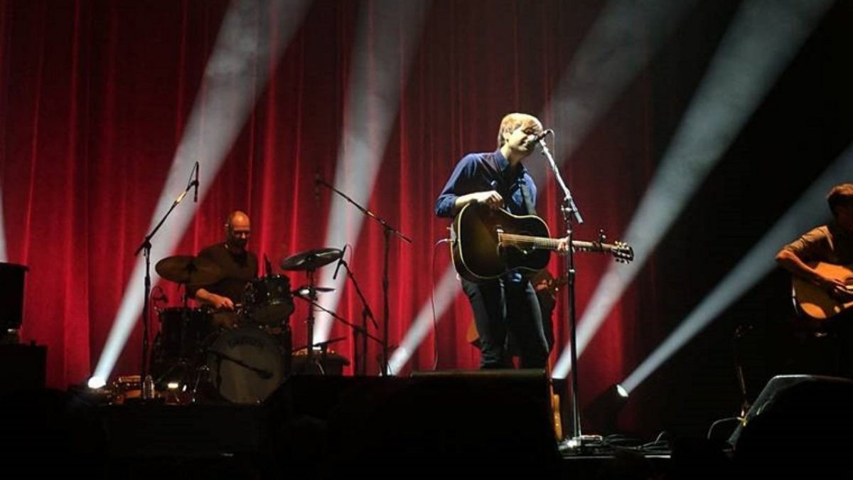 Death Cab For Cutie Honors Chris Cornell In Seattle