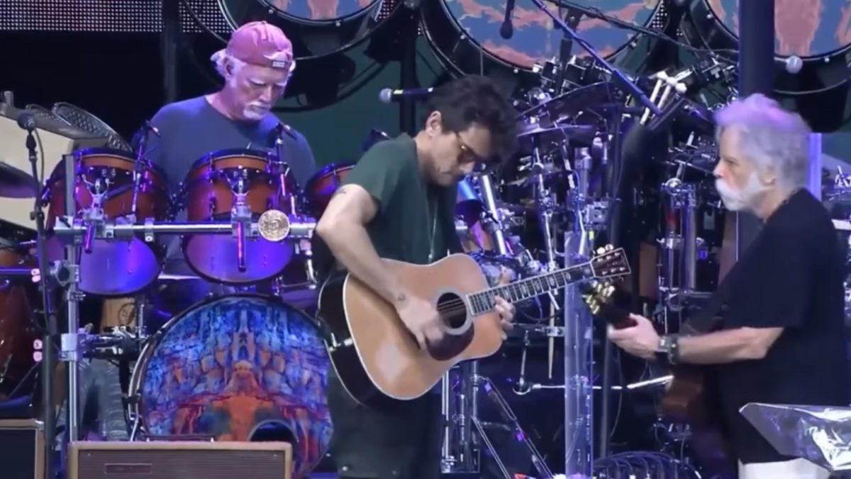 Pro-Shot Video & Full Show Audio: Dead & Company Fenway Finale Features Acoustic Segment & Oteil Singing 'Fire'