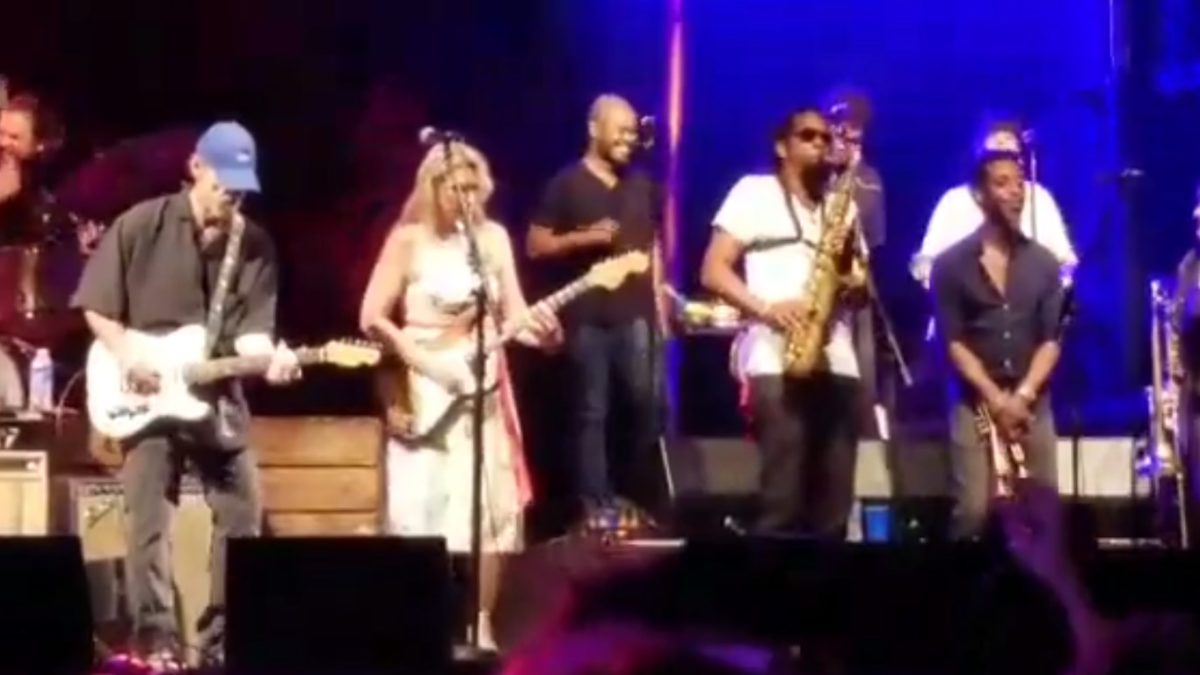 Paul Barrere & Fred Tackett Guest With Tedeschi Trucks Band On Little Feat Classic