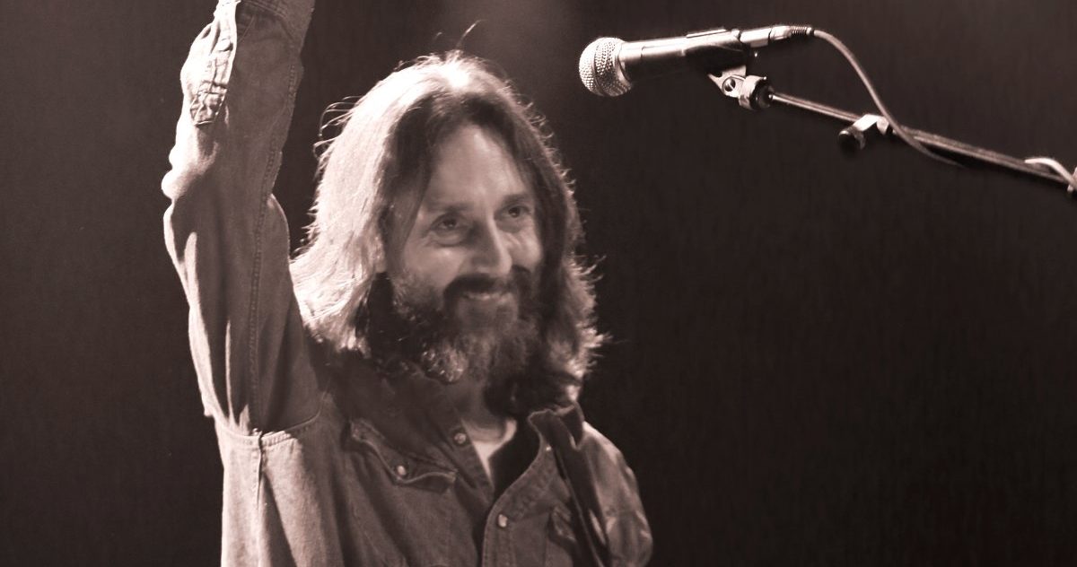 Chris Robinson Brotherhood Weiand Crop 5