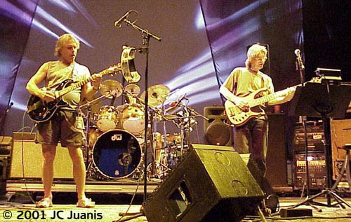 Phil Lesh Bob Weir 2001 Juanis