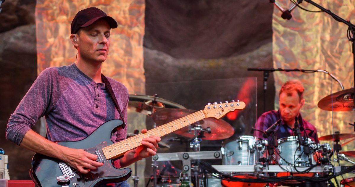 Umphrey's Jake Red Rocks Williams Crop 2