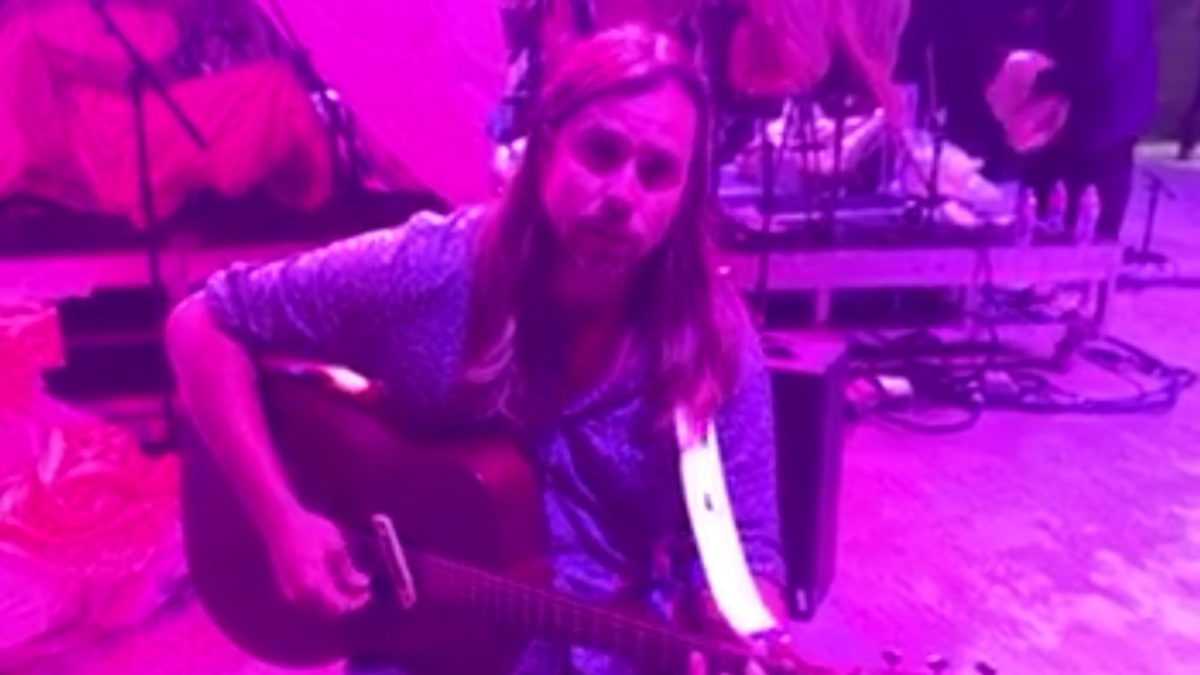 Lukas Nelson Performs Solo Acoustic Version Of Willie Nelson Favorite After POTR Show Cancellation