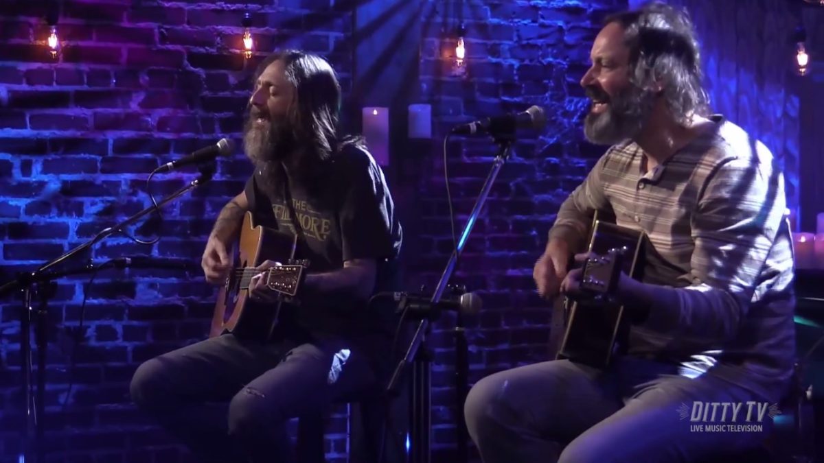 Pro-Shot Video: Chris Robinson & Neal Casal Go Acoustic For DittyTV