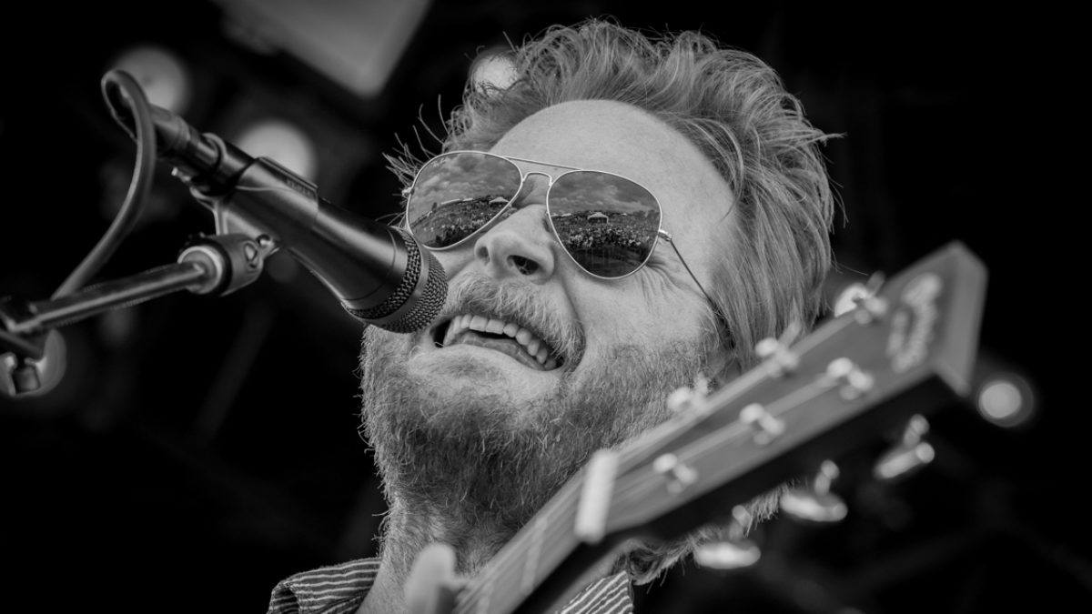 Hiss Golden Messenger Announces Solo Winter Tour 2019
