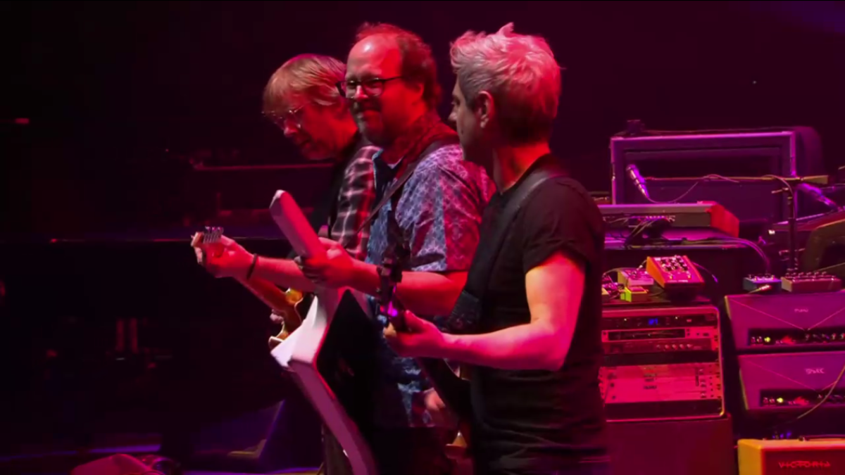 Everything In Its Right Place: Night 11 Of Phish Baker's Dozen Residency - Recap, Setlist & The Skinny