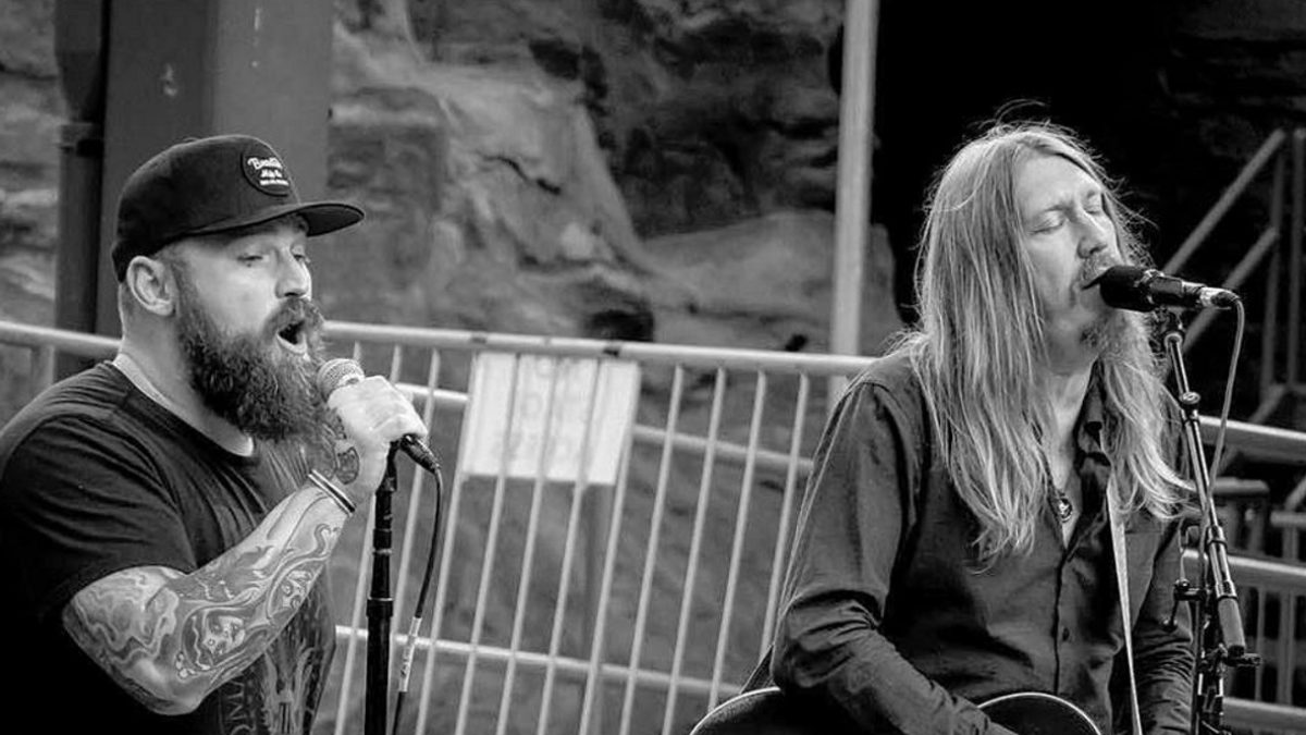 Watch Zac Brown Guest With The Wood Brothers At Red Rocks