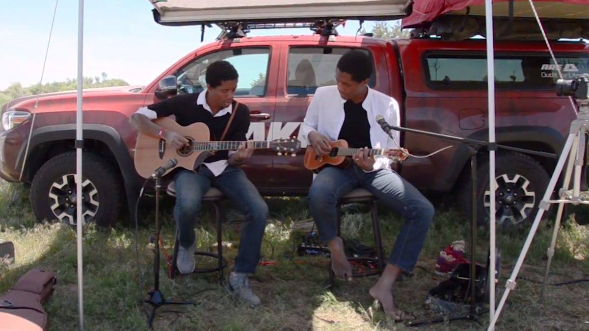 Ron Artis II & Stevon Artis Perform For Yakima Pop-Up Stage Video Series