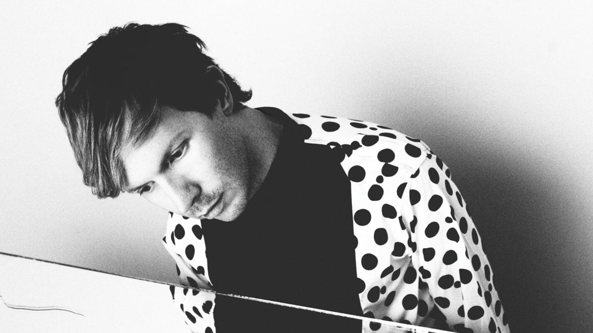 Beck Surprise-Releases Rarities Collection 'Everybody's Got To Learn Sometime'