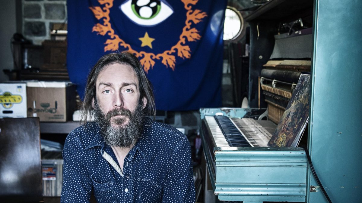 Chris Robinson Announces Rare Solo Acoustic Performance