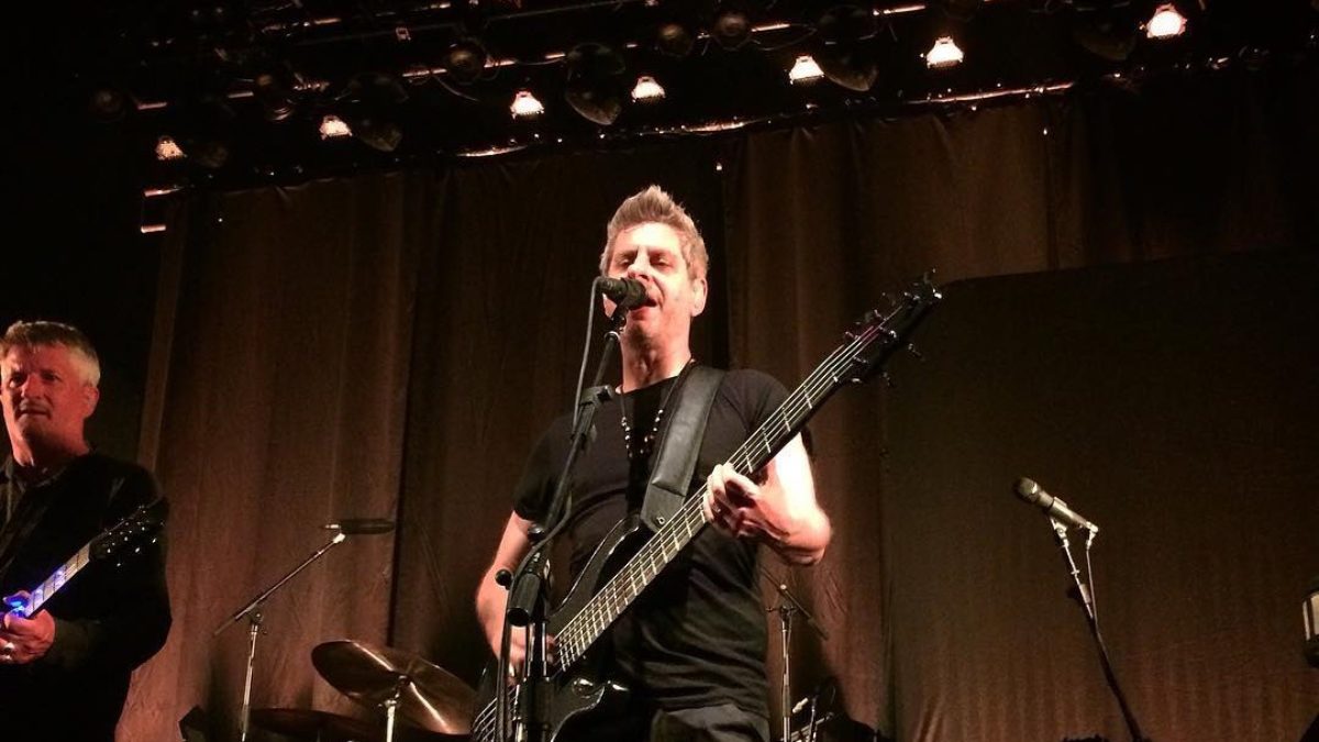 Mike Gordon Covers Rancid & Debuts Originals In Athens
