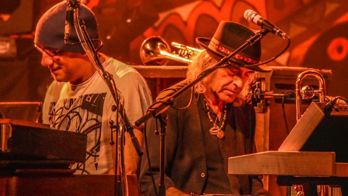 Gov't Mule Welcomes Pete Sears In Oakland