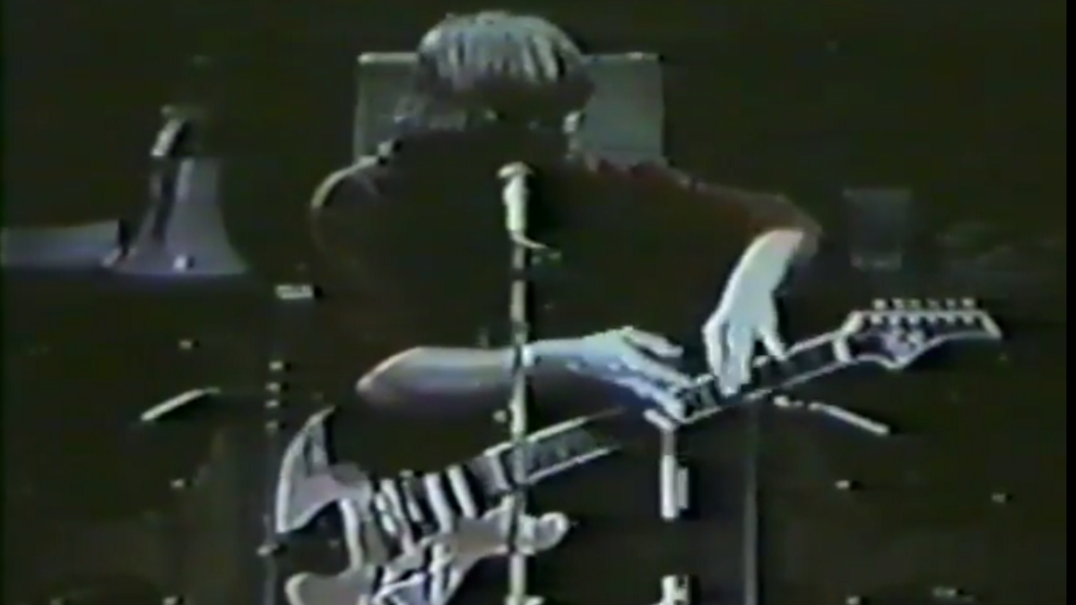 New To YouTube: Phish Celebrates Trey Anastasio's Birthday & Honors Jerry Garcia In 1995