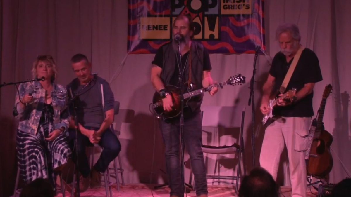 Pro-Shot Video: Bob Weir Guests With Steve Earle In San Francisco