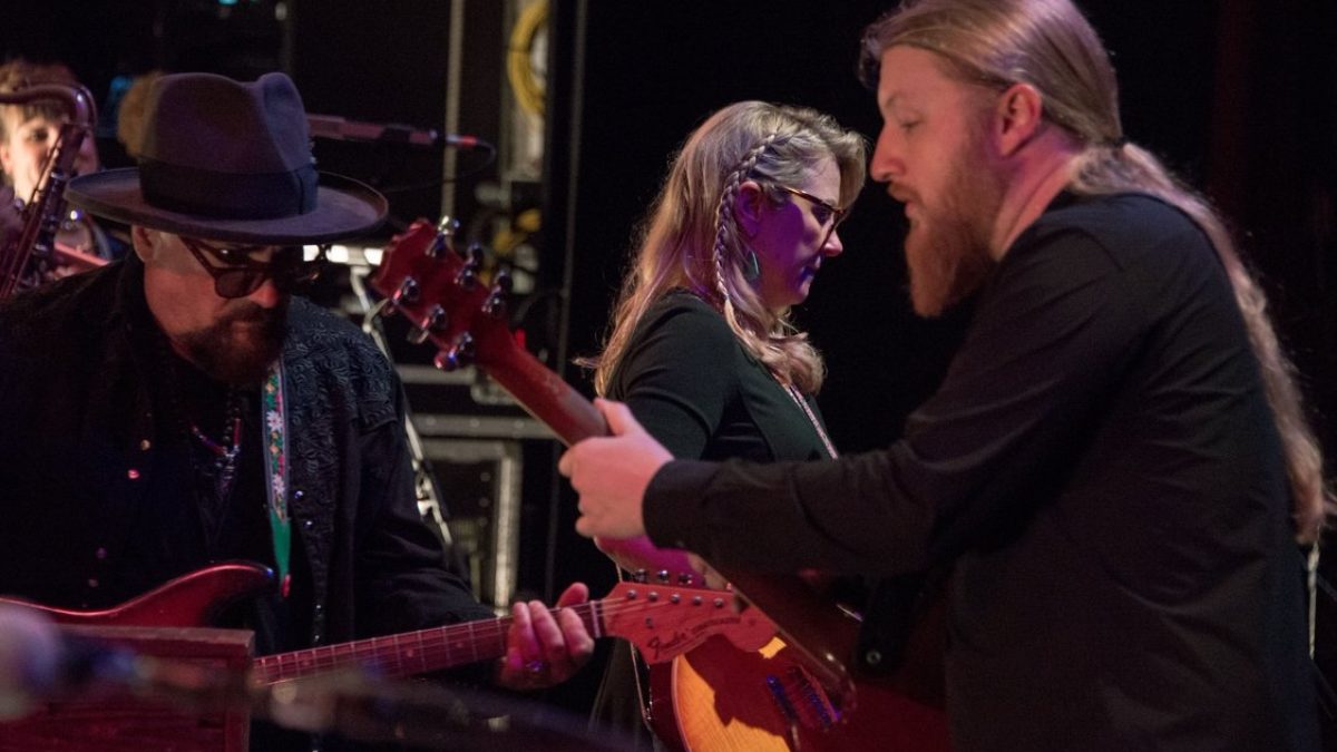 Jimmy Vivino, Marcus King & The Wood Brothers Join Tedeschi Trucks Band At The Beacon