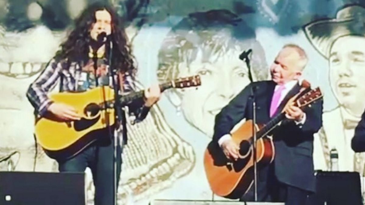 Kurt Vile Joins John Prine At Hardly Strictly Bluegrass