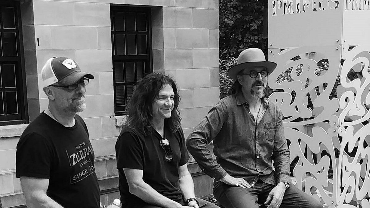 Primus Unveils 6 Live Debuts At 2017 Fall Tour Opener In San Antonio