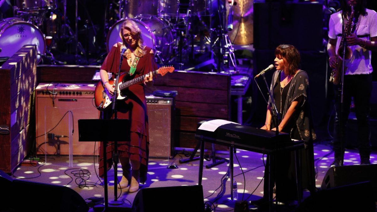 Tedeschi Trucks Band 2017 Beacon Theatre Residency Recordings Surface & Group Adds Dates