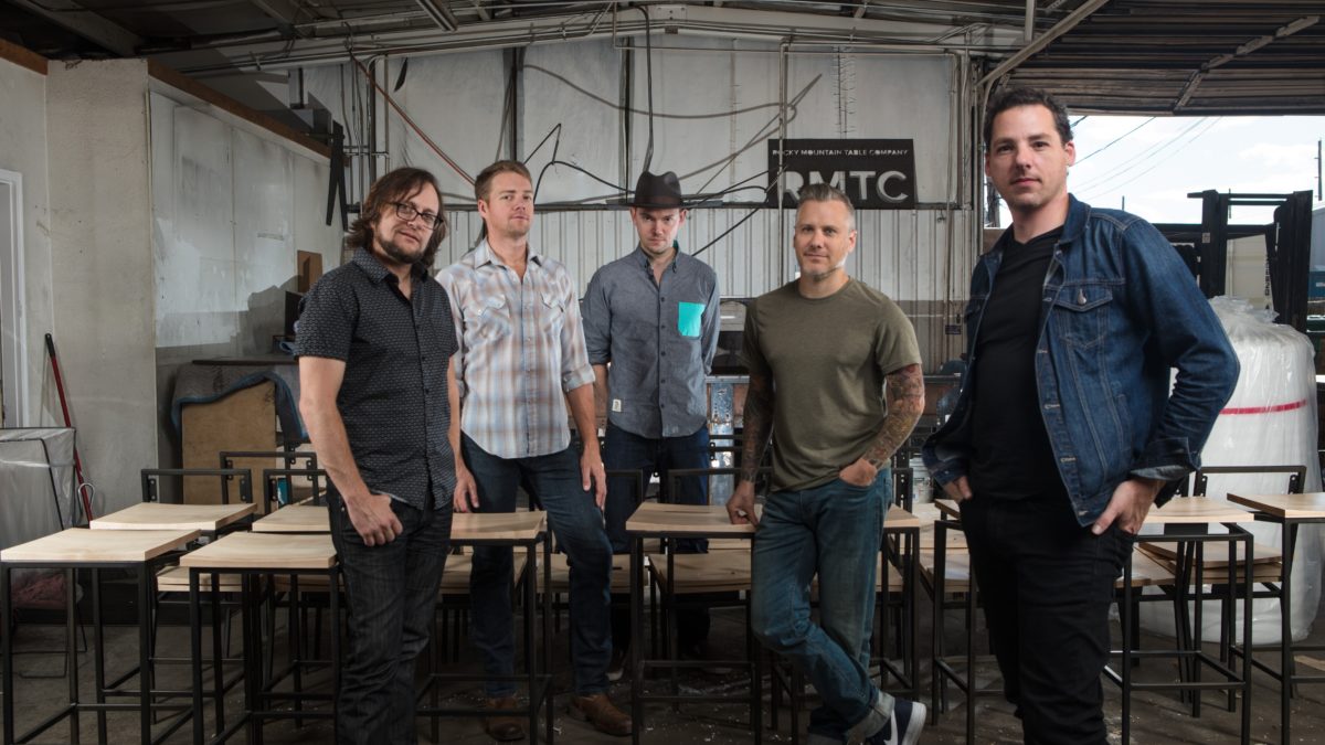The Infamous Stringdusters Announce New Covers EP 'Undercover Vol. 2'