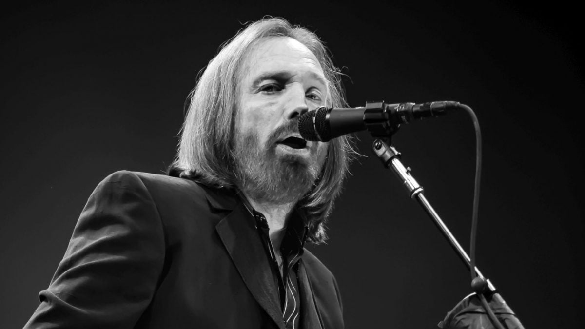 Watch Tom Petty & The Heartbreakers’ Electrifying Super Bowl XLII Halftime Show