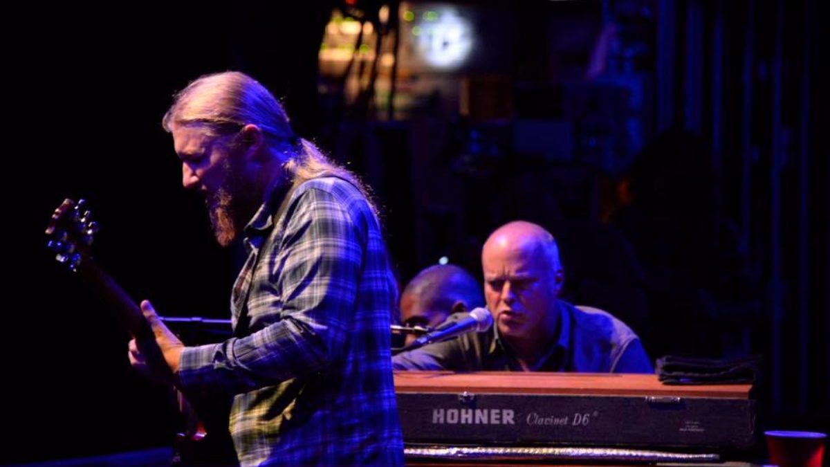 Full Show Audio: Tedeschi Trucks Band Welcomes John Medeski At The Beacon Theatre