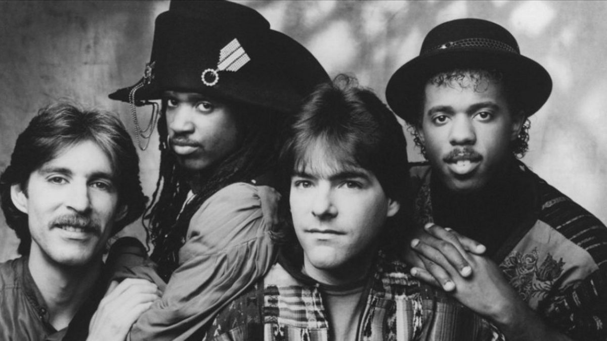 Bela Fleck & The Flecktones Make Live Debut In 1988