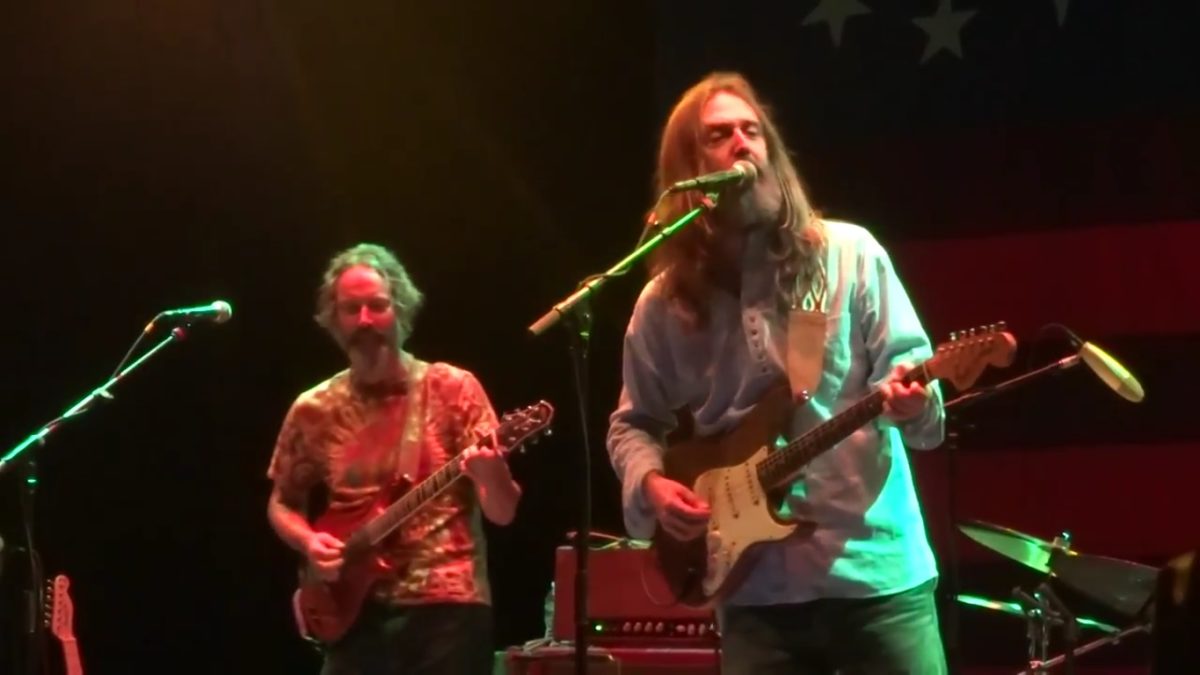 Chris Robinson Brotherhood Debut John Lennon Cover At The Capitol Theatre