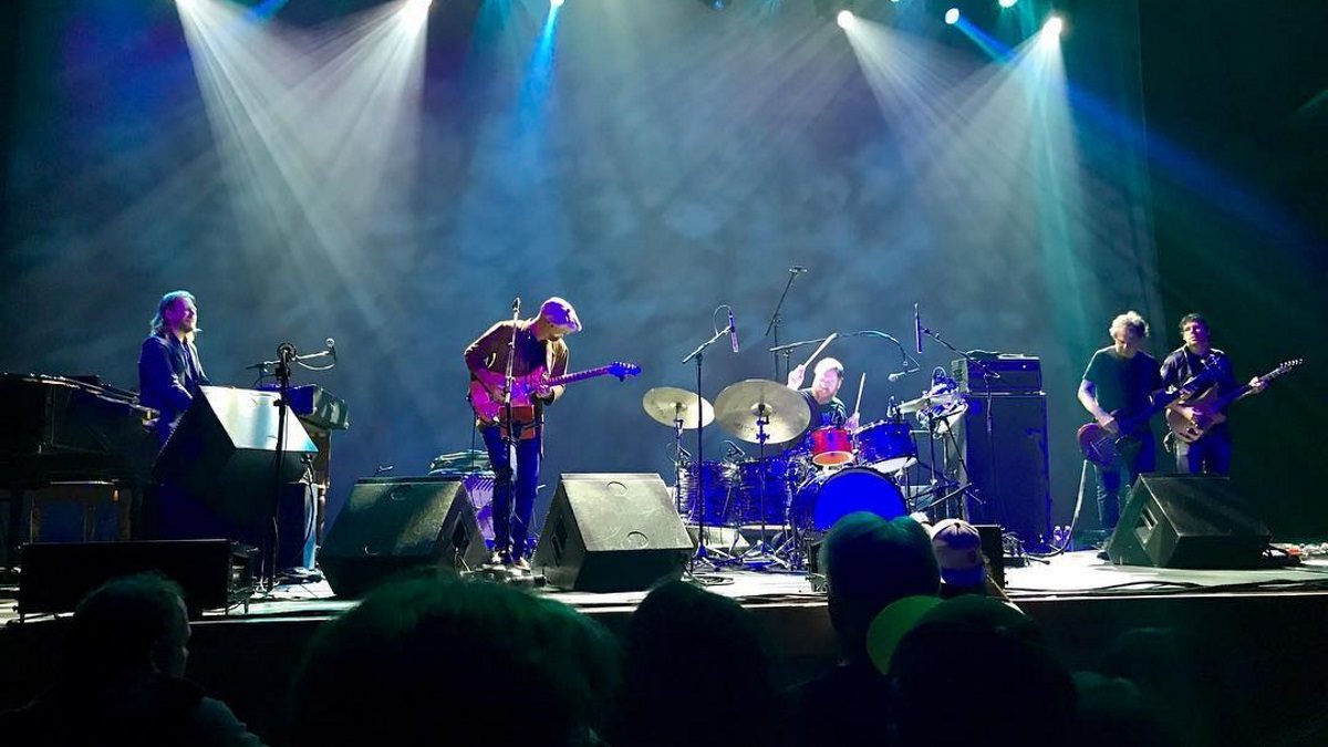 Joe Russo's Almost Dead Debut Jerry Garcia Band Cover & Play Two Encores In Oakland