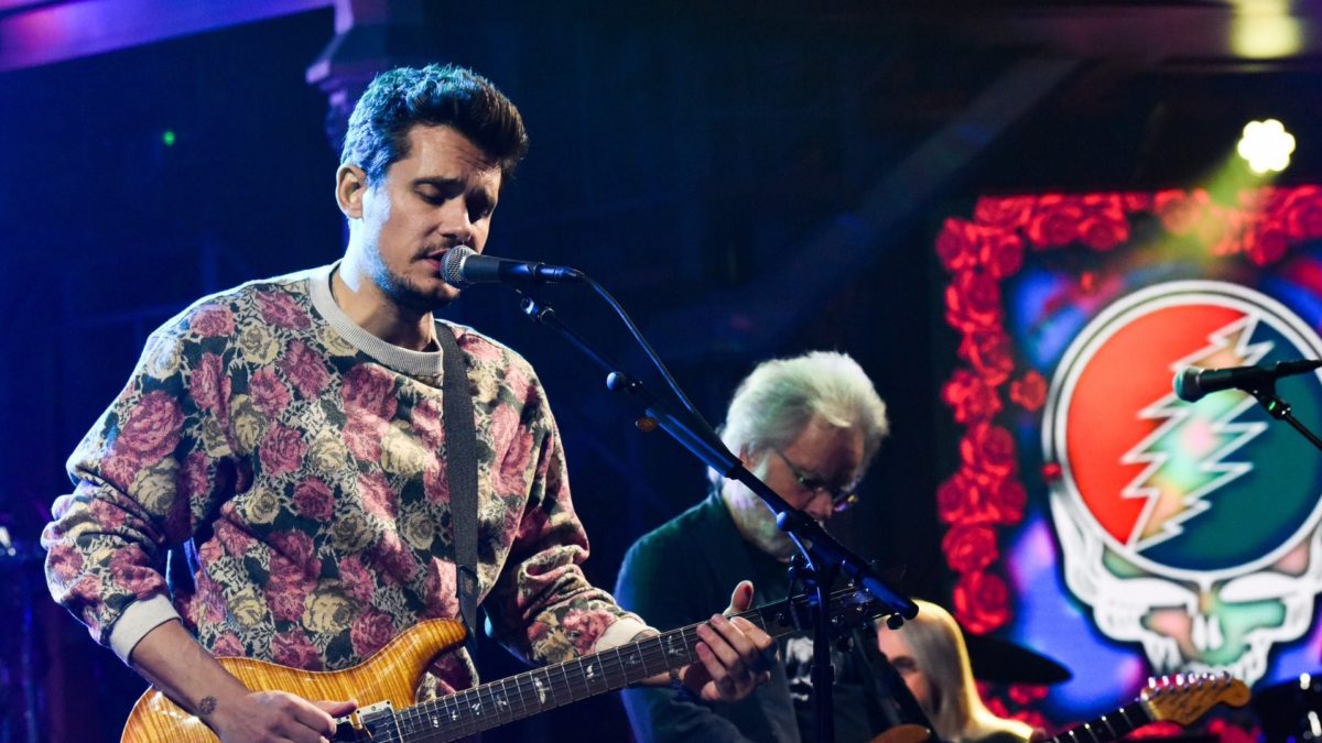 Dead & Company Play 'Jack Straw' On  'Late Show With Stephen Colbert'