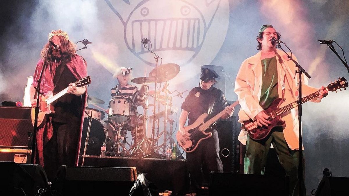 Ween Debuts 'Are You Experienced?' Jimi Hendrix Cover On Halloween In Dallas