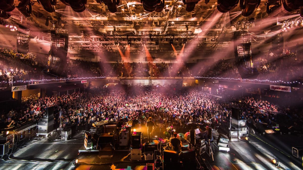 Winter Wonderland: Asheville Hosts Another Memorable Warren Haynes Christmas Jam