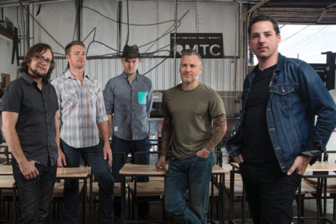Infamous-Stringdusters-email-3x2-480