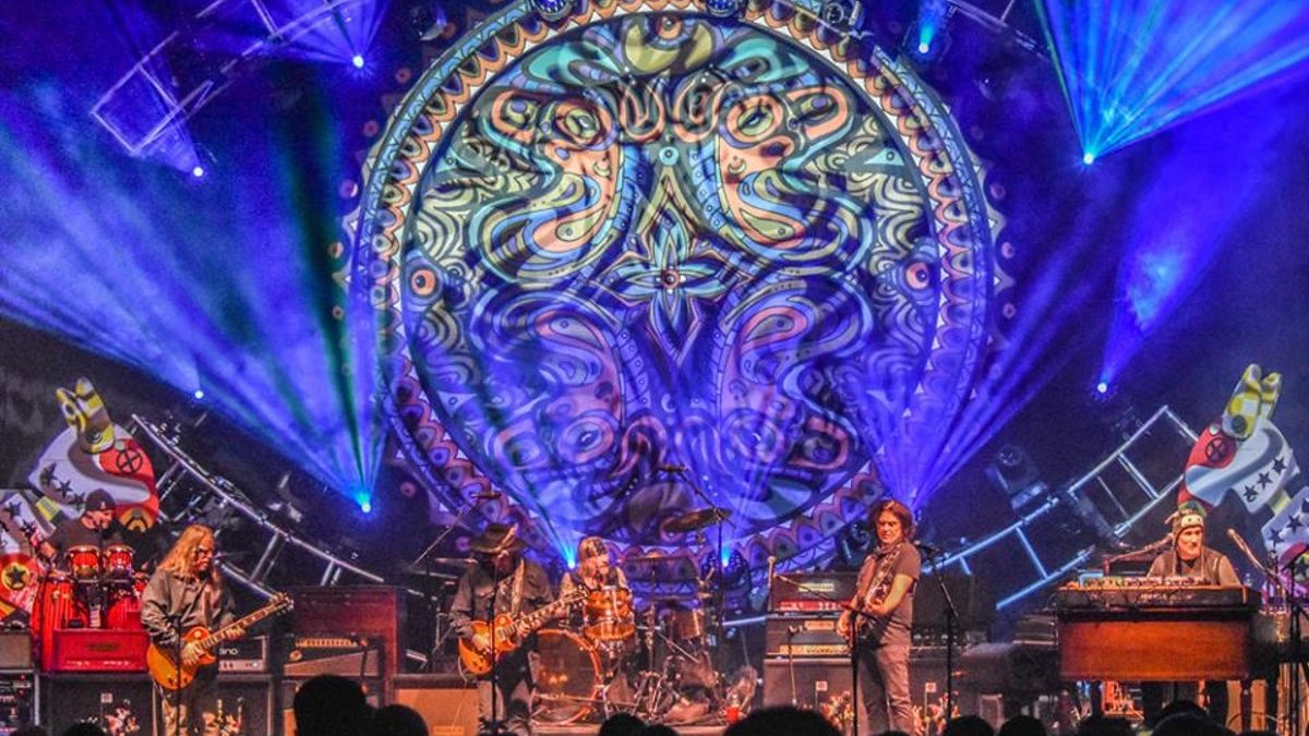 Gov't Mule Welcomes A Slew Of Guests At The Beacon Theatre