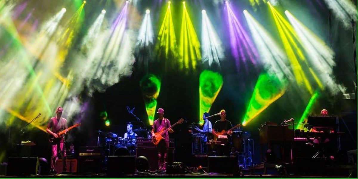 umphreys mcgee holidaze 2017 day one timmermans crop