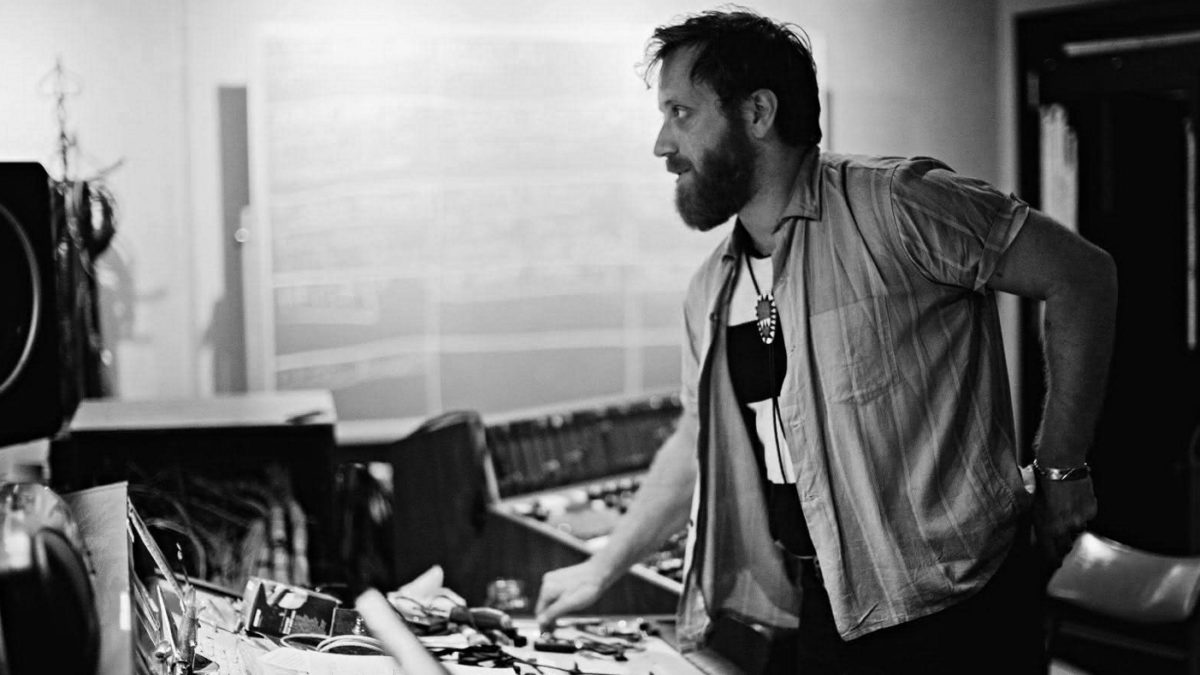 Dan Auerbach To Host 'The Easy Hour' Monthly Radio Show On SiriusXM