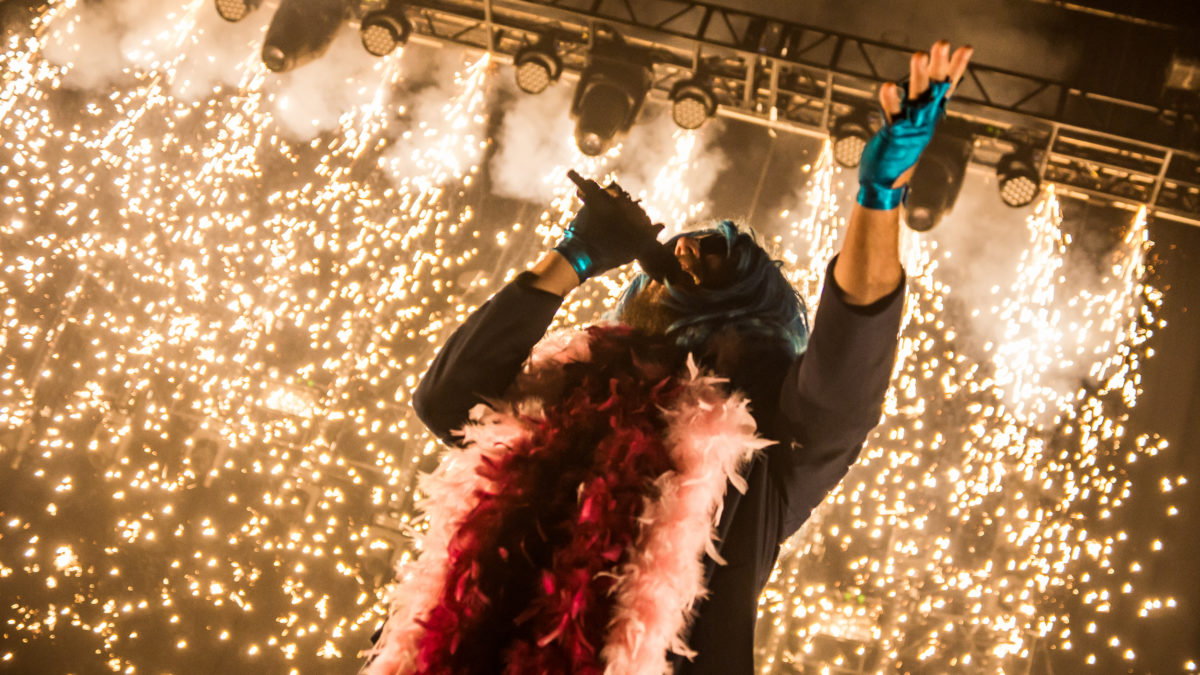 My Morning Jacket Says Farewell To US Until 2019 With Memorable New Year's Eve Concert